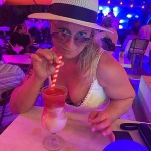 Meet your Posher, Elysia